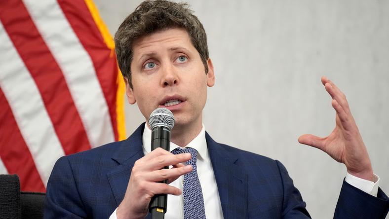 奥特曼的人设,塌在GPT-5